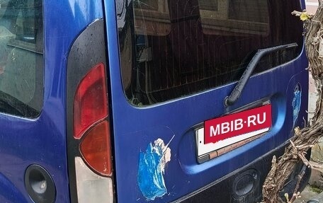 Renault Kangoo II рестайлинг, 2001 год, 220 000 рублей, 3 фотография