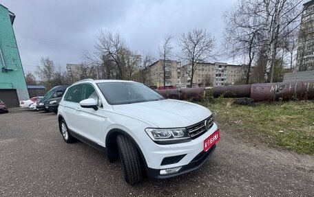 Volkswagen Tiguan II, 2017 год, 2 600 000 рублей, 1 фотография