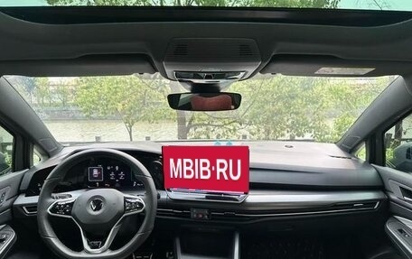 Volkswagen Golf VIII, 2025 год, 3 586 000 рублей, 10 фотография
