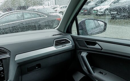 Volkswagen Tiguan II, 2019 год, 2 354 100 рублей, 12 фотография