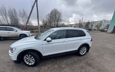 Volkswagen Tiguan II, 2017 год, 2 600 000 рублей, 5 фотография