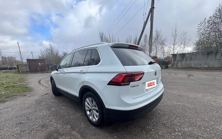 Volkswagen Tiguan II, 2017 год, 2 600 000 рублей, 11 фотография