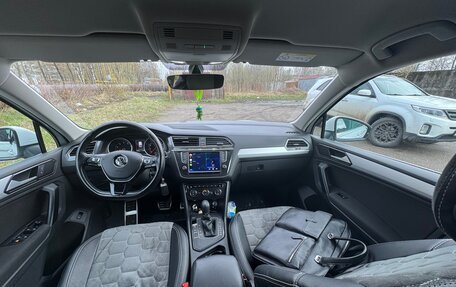 Volkswagen Tiguan II, 2017 год, 2 600 000 рублей, 20 фотография