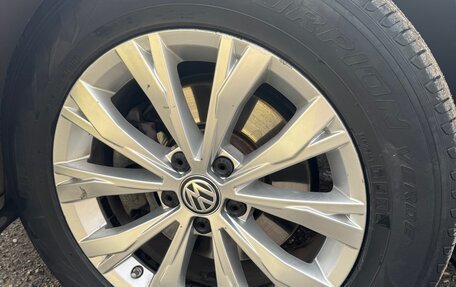 Volkswagen Tiguan II, 2017 год, 2 600 000 рублей, 24 фотография