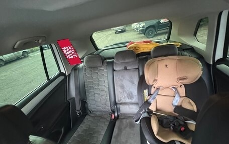 Volkswagen Tiguan II, 2017 год, 2 600 000 рублей, 16 фотография