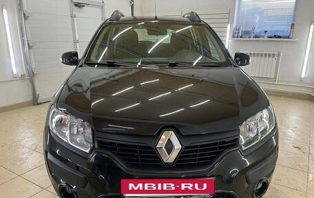 Renault Sandero II рестайлинг, 2017 год, 857 000 рублей, 2 фотография