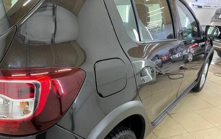 Renault Sandero II рестайлинг, 2017 год, 857 000 рублей, 22 фотография