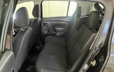 Renault Sandero II рестайлинг, 2017 год, 857 000 рублей, 36 фотография