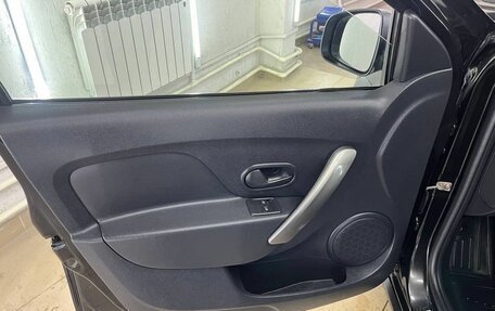 Renault Sandero II рестайлинг, 2017 год, 857 000 рублей, 27 фотография