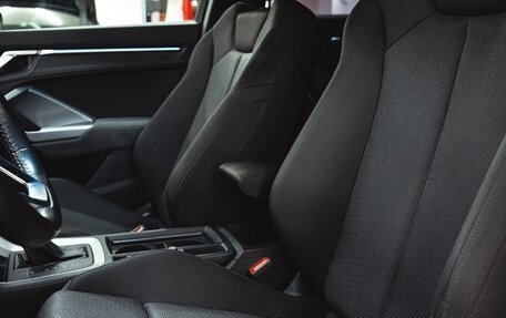 Audi Q3, 2019 год, 2 530 000 рублей, 13 фотография