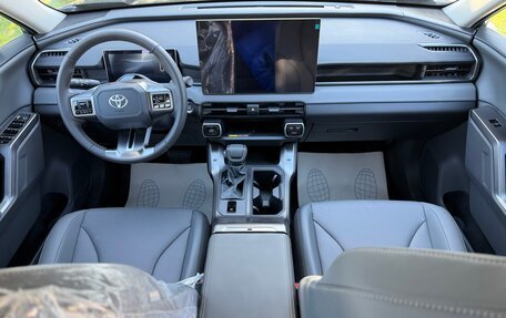 Toyota RAV4, 2026 год, 4 198 000 рублей, 11 фотография