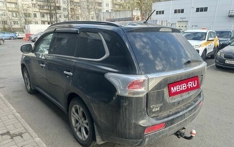 Mitsubishi Outlander III рестайлинг 3, 2014 год, 1 499 000 рублей, 6 фотография