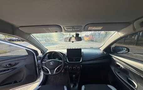 Toyota Yaris XP150 рестайлинг, 2022 год, 1 070 000 рублей, 12 фотография