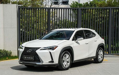 Lexus UX I, 2020 год, 2 800 000 рублей, 1 фотография