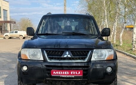 Mitsubishi Pajero III рестайлинг, 2005 год, 800 000 рублей, 1 фотография