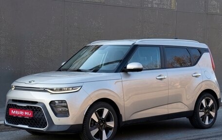 KIA Soul II рестайлинг, 2019 год, 2 240 000 рублей, 1 фотография