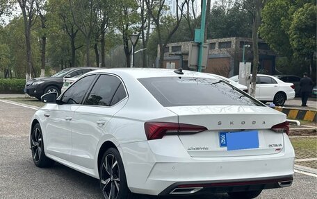 Skoda Octavia IV, 2022 год, 1 700 000 рублей, 6 фотография