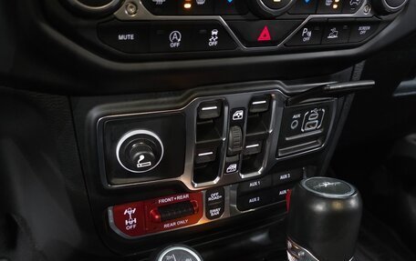 Jeep Gladiator, 2022 год, 5 990 007 рублей, 17 фотография