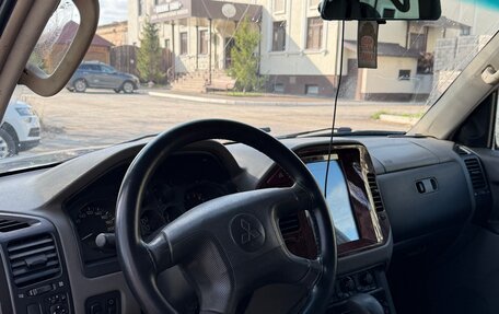 Mitsubishi Pajero III рестайлинг, 2005 год, 800 000 рублей, 7 фотография