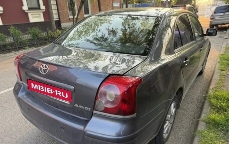 Toyota Avensis III рестайлинг, 2007 год, 685 000 рублей, 3 фотография