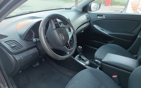 Hyundai Solaris II рестайлинг, 2014 год, 820 000 рублей, 12 фотография