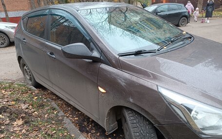 Hyundai Solaris II рестайлинг, 2014 год, 820 000 рублей, 33 фотография