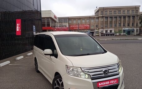 Honda Stepwgn IV, 2010 год, 1 450 000 рублей, 3 фотография