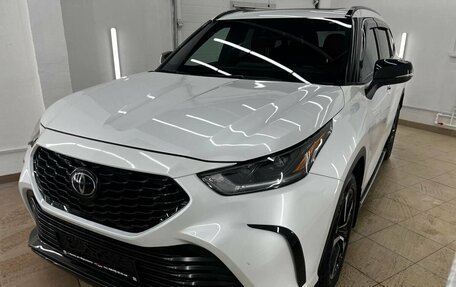 Toyota Highlander, 2022 год, 5 390 000 рублей, 15 фотография