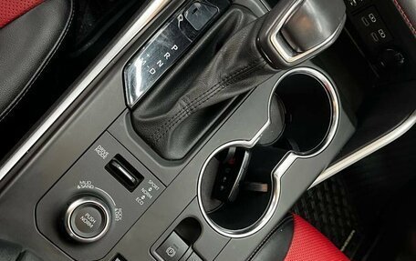 Toyota Highlander, 2022 год, 5 390 000 рублей, 21 фотография