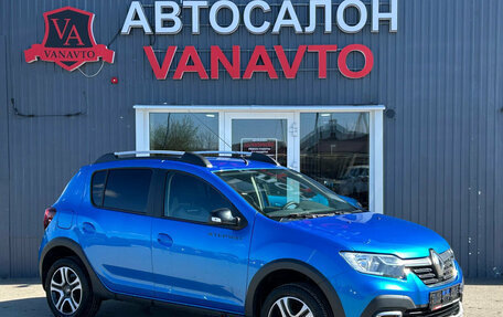 Renault Sandero II рестайлинг, 2022 год, 1 420 000 рублей, 3 фотография