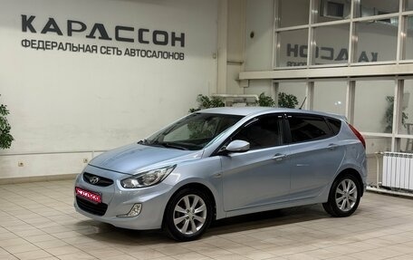 Hyundai Solaris II рестайлинг, 2011 год, 750 000 рублей, 1 фотография