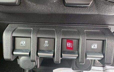 Suzuki Jimny, 2022 год, 1 160 000 рублей, 10 фотография