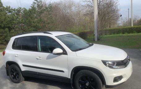 Volkswagen Tiguan I, 2011 год, 1 550 000 рублей, 3 фотография