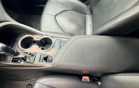Toyota Camry, 2019 год, 3 250 000 рублей, 12 фотография