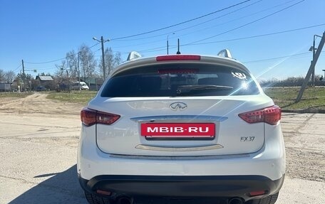 Infiniti FX II, 2013 год, 2 100 000 рублей, 5 фотография
