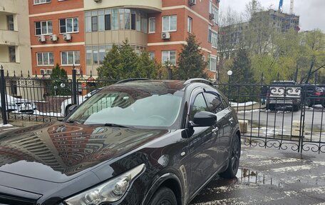 Infiniti QX70, 2015 год, 2 200 000 рублей, 2 фотография