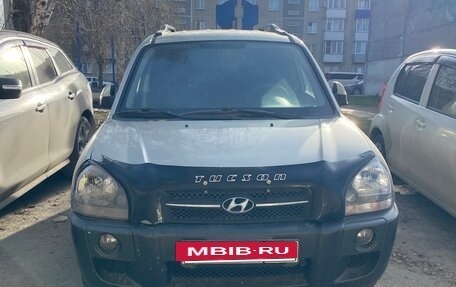 Hyundai Tucson III, 2008 год, 900 000 рублей, 2 фотография