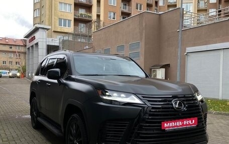 Lexus LX, 2024 год, 15 000 000 рублей, 4 фотография