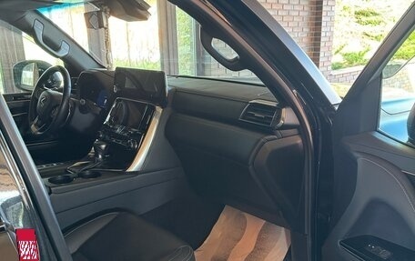 Lexus LX, 2024 год, 15 000 000 рублей, 14 фотография
