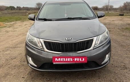 KIA Rio III рестайлинг, 2013 год, 950 000 рублей, 4 фотография