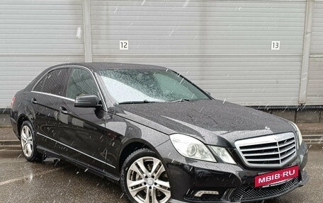 Mercedes-Benz E-Класс, 2011 год, 1 299 000 рублей, 3 фотография