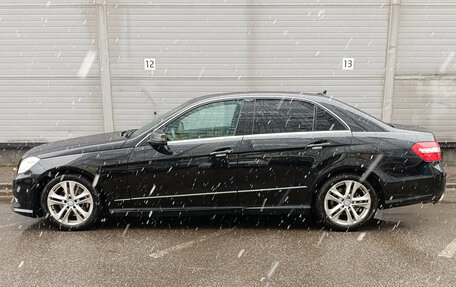 Mercedes-Benz E-Класс, 2011 год, 1 299 000 рублей, 8 фотография