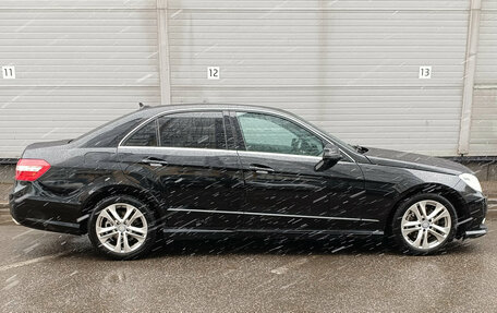 Mercedes-Benz E-Класс, 2011 год, 1 299 000 рублей, 4 фотография