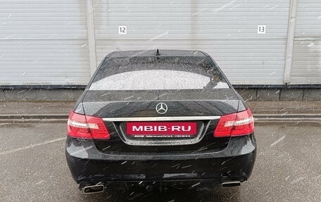 Mercedes-Benz E-Класс, 2011 год, 1 299 000 рублей, 6 фотография