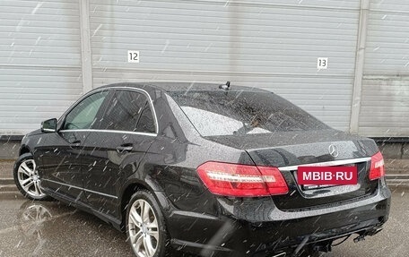 Mercedes-Benz E-Класс, 2011 год, 1 299 000 рублей, 7 фотография