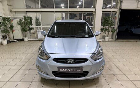 Hyundai Solaris II рестайлинг, 2011 год, 750 000 рублей, 3 фотография