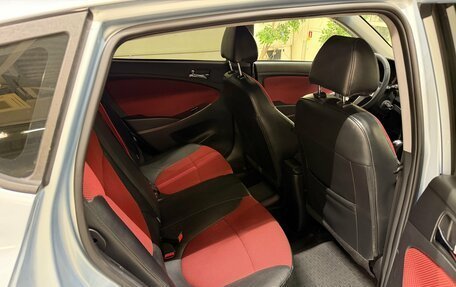 Hyundai Solaris II рестайлинг, 2011 год, 750 000 рублей, 10 фотография