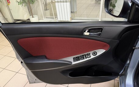 Hyundai Solaris II рестайлинг, 2011 год, 750 000 рублей, 13 фотография