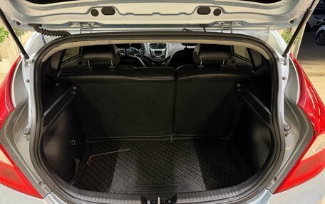 Hyundai Solaris II рестайлинг, 2011 год, 750 000 рублей, 17 фотография