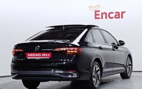 Volkswagen Jetta VII, 2022 год, 1 815 000 рублей, 2 фотография